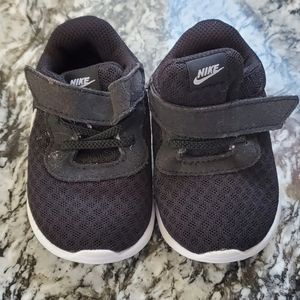 Nike infant 3 shoes
